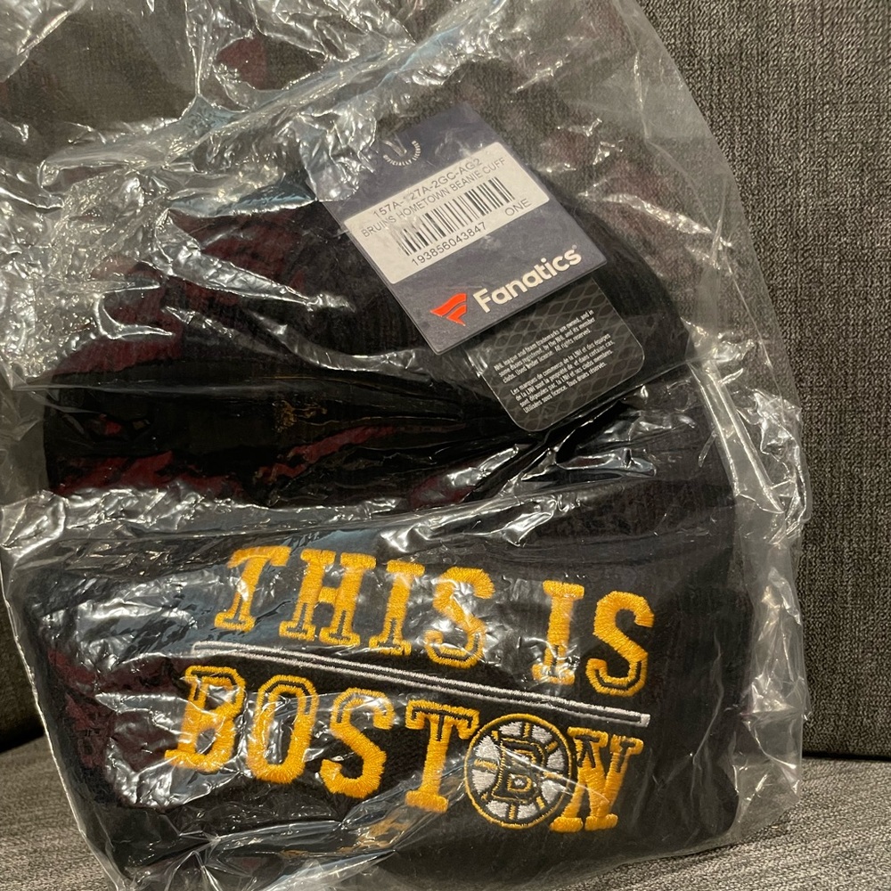 NWT This is Boston Bruins Winter Hat